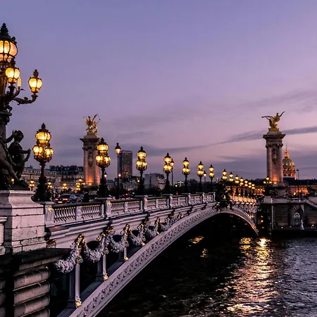 Apartment Urban Flat 128 - Art Rock 4bdr Flat Near Champs-elysees Paris