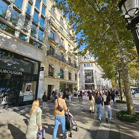 Urban Flat 128 - Art Rock 4bdr Flat Near Champs-elysees Paris